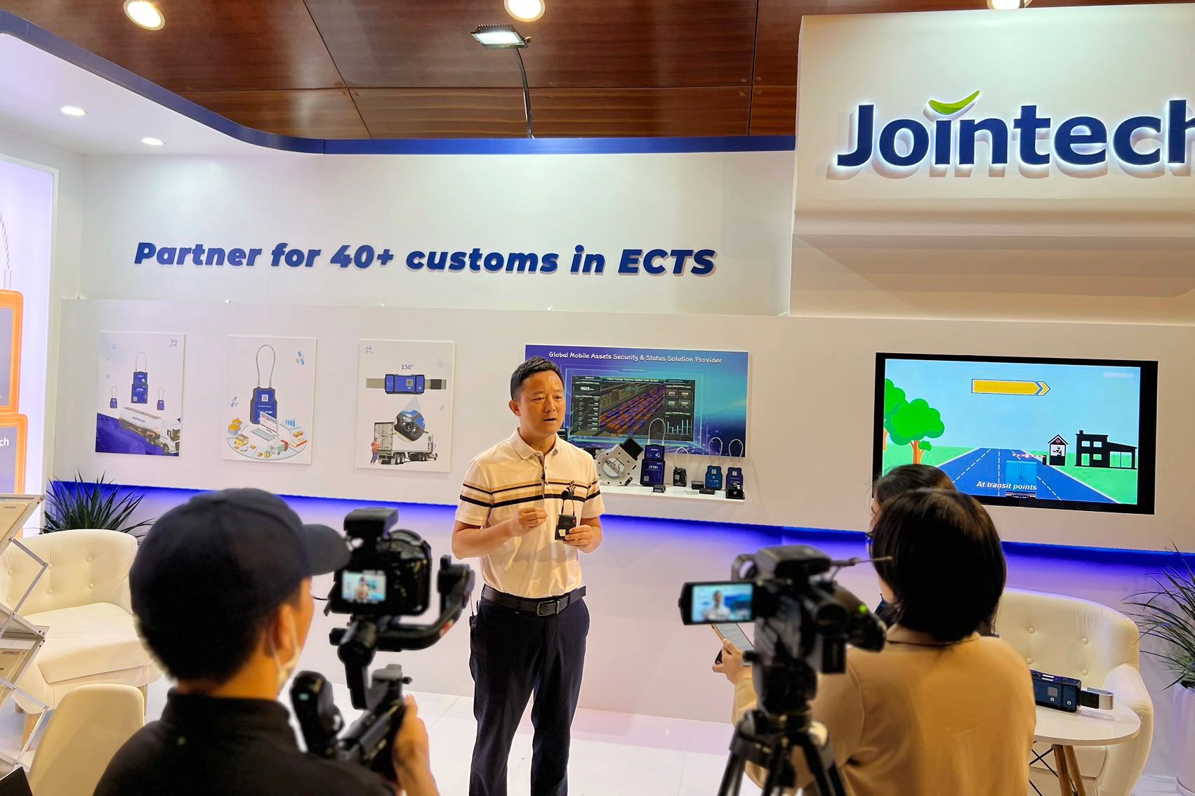 Laatste bedrijfscasus over JOINTECH & Vietnam Customs: Co-Creating a Nationwide Smart Supervision Network for In-Transit Cargo